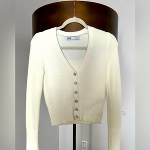 Zara knit sweater Small